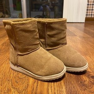 Toddler snow boots, only worn a few times!